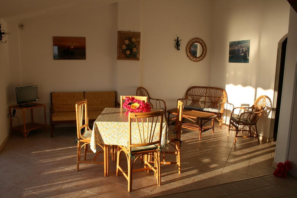 Residenza Stefanelli Apartment Capo Vaticano Ruang foto