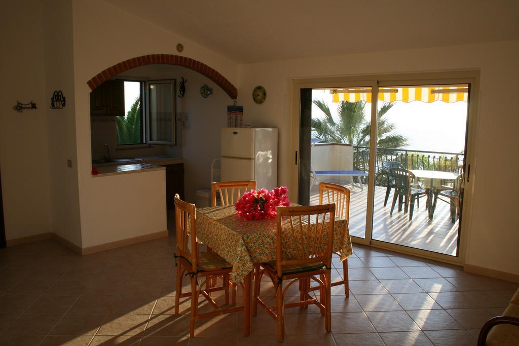 Residenza Stefanelli Apartment Capo Vaticano Ruang foto