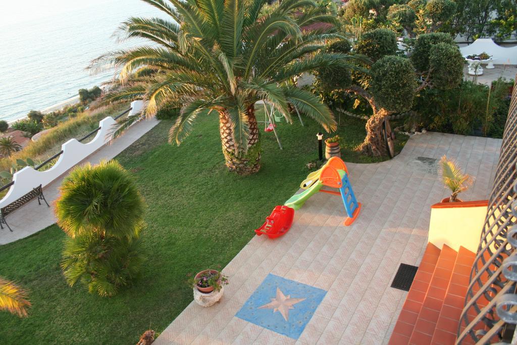 Residenza Stefanelli Apartment Capo Vaticano Ruang foto