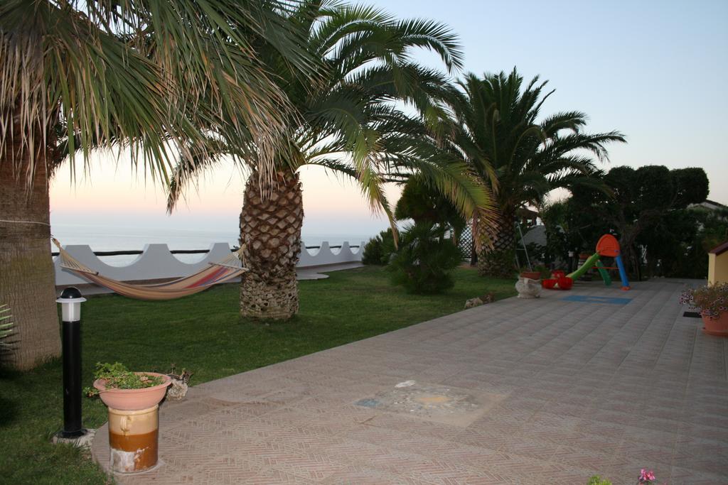 Residenza Stefanelli Apartment Capo Vaticano Ruang foto